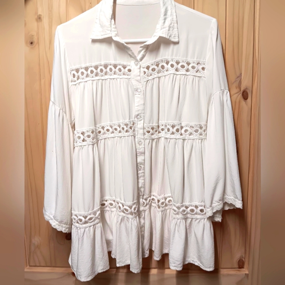 No Brand White Lace Trim Blouse GUC